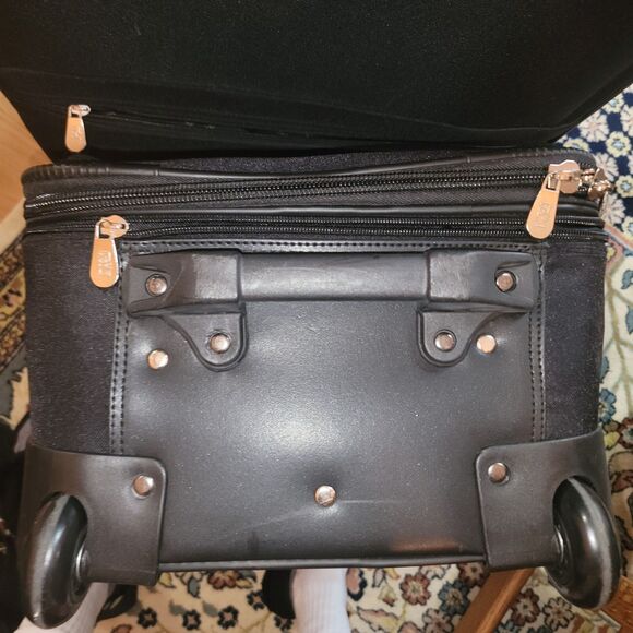 Luggage Set 3 cases MINT condition Pierre Cardin Premium Soft side Lightweight - Picture 8 of 16